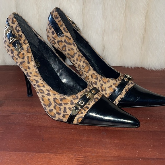 Frederick’s of Hollywood Animal Print Stiletto Heels Leopard Black Patent Sz 7.5 - Picture 2 of 13